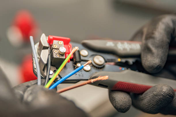 Best Electrical Outlet Repair  in Stewart Manor, NY
